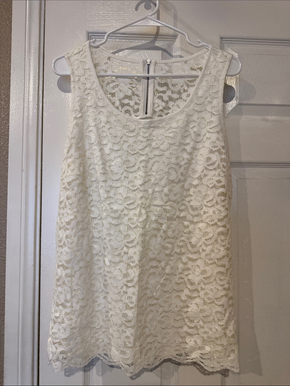Sleeveless Lace Overlay Tank Top